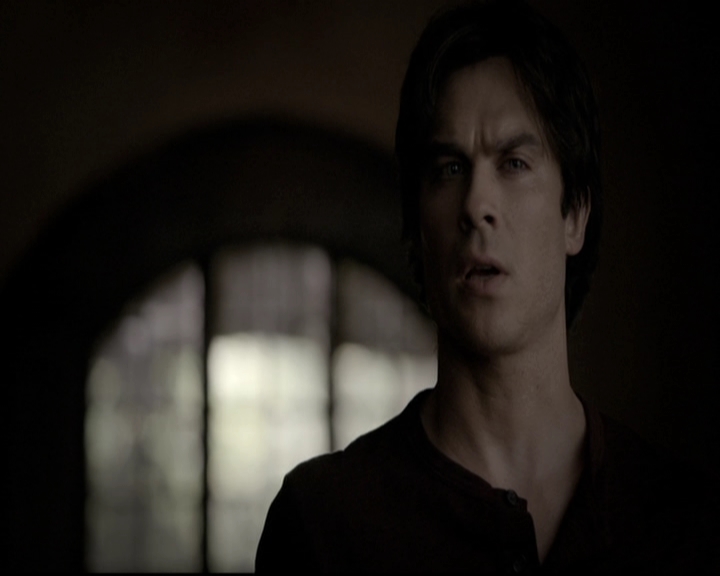 VampireDiariesWorld-dot-nl_6x22ImThinkingOfYouAllTheWhile1450.jpg