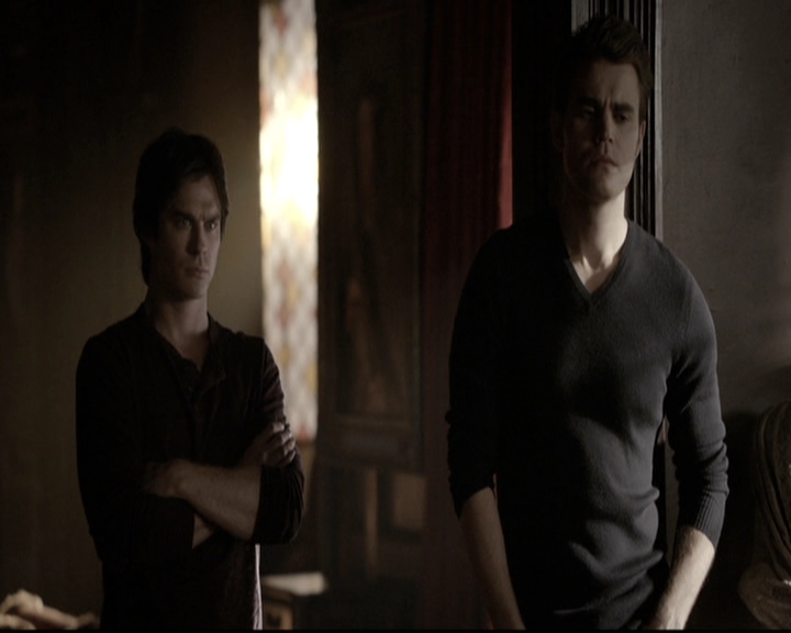 VampireDiariesWorld-dot-nl_6x22ImThinkingOfYouAllTheWhile1477.jpg