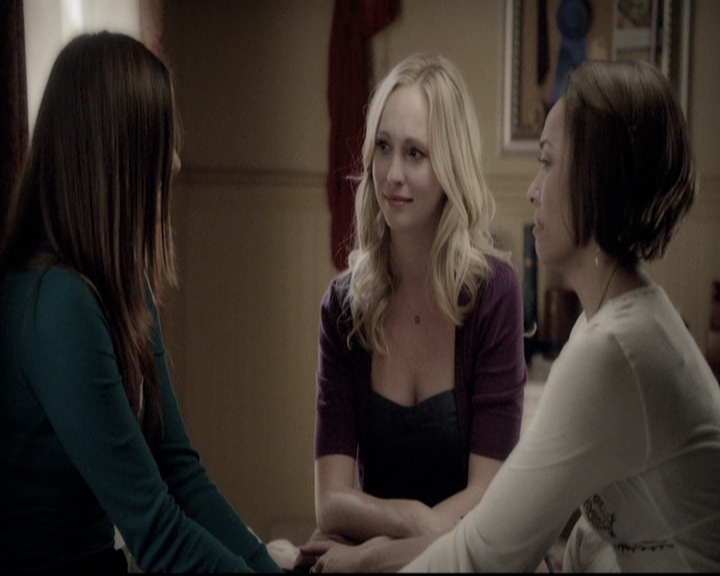 VampireDiariesWorld-dot-nl_6x22ImThinkingOfYouAllTheWhile1533.jpg