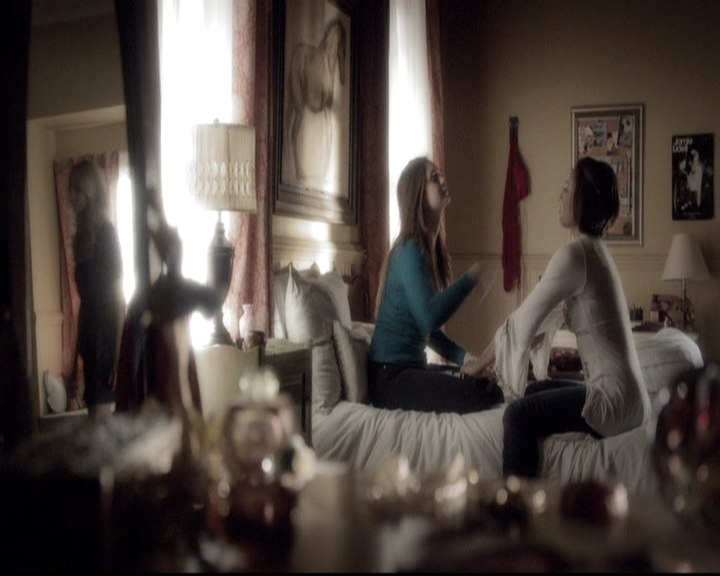 VampireDiariesWorld-dot-nl_6x22ImThinkingOfYouAllTheWhile1564.jpg