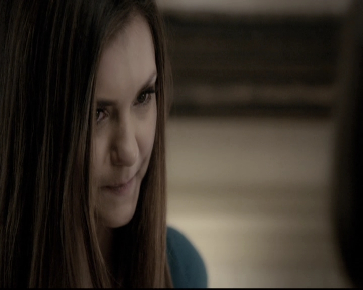 VampireDiariesWorld-dot-nl_6x22ImThinkingOfYouAllTheWhile1591.jpg