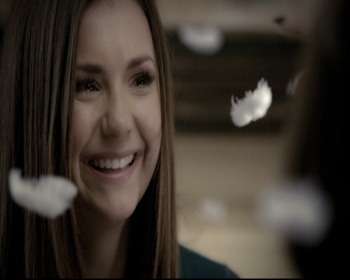 VampireDiariesWorld-dot-nl_6x22ImThinkingOfYouAllTheWhile1608.jpg