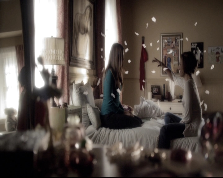 VampireDiariesWorld-dot-nl_6x22ImThinkingOfYouAllTheWhile1609.jpg