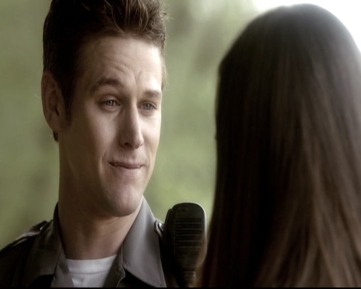 VampireDiariesWorld-dot-nl_6x22ImThinkingOfYouAllTheWhile1630.jpg