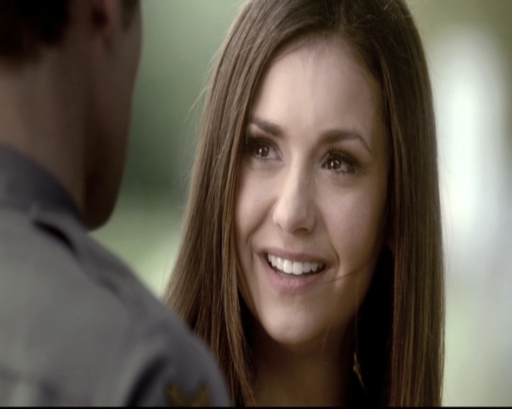 VampireDiariesWorld-dot-nl_6x22ImThinkingOfYouAllTheWhile1651.jpg