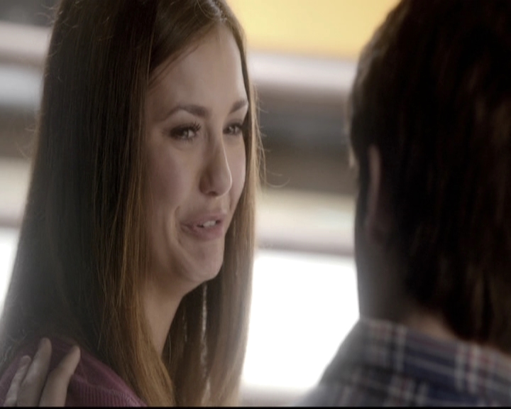 VampireDiariesWorld-dot-nl_6x22ImThinkingOfYouAllTheWhile1737.jpg