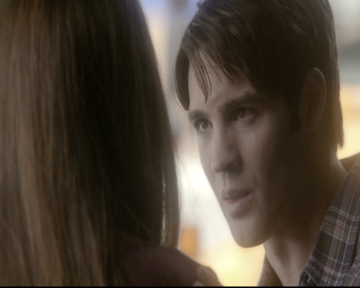 VampireDiariesWorld-dot-nl_6x22ImThinkingOfYouAllTheWhile1741.jpg