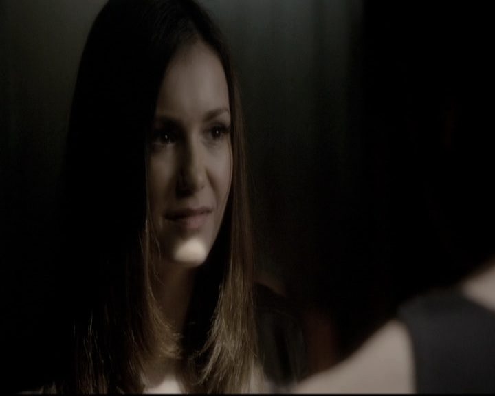 VampireDiariesWorld-dot-nl_6x22ImThinkingOfYouAllTheWhile1764.jpg