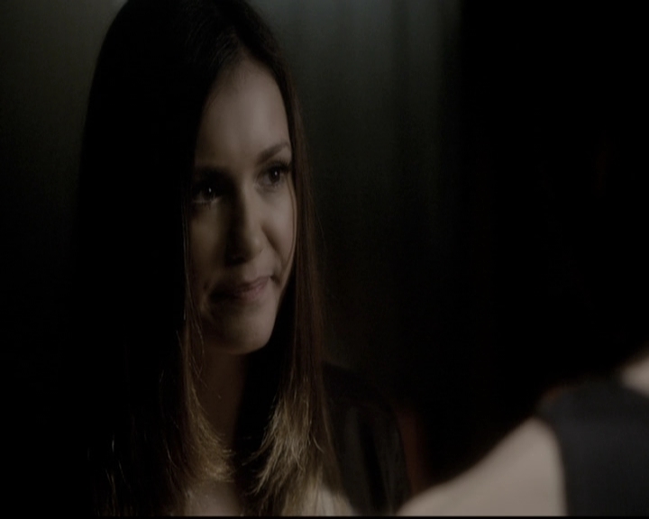 VampireDiariesWorld-dot-nl_6x22ImThinkingOfYouAllTheWhile1766.jpg