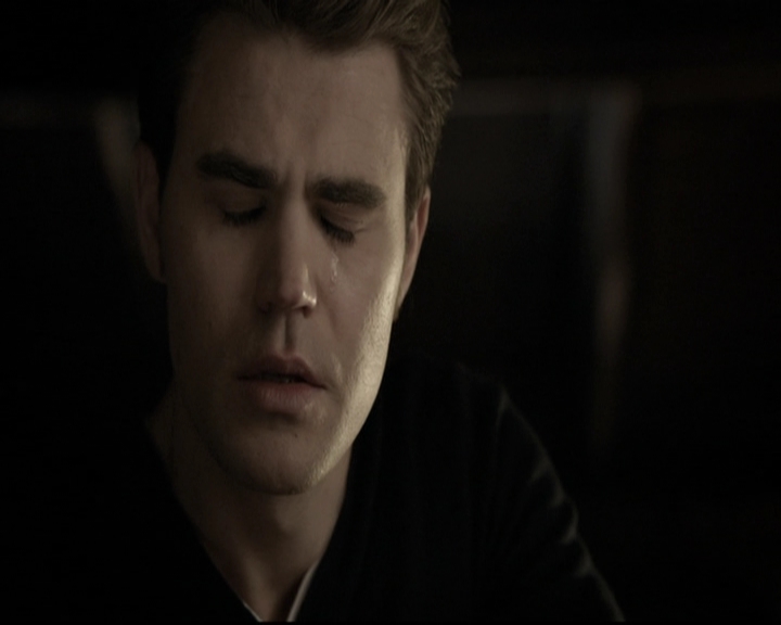 VampireDiariesWorld-dot-nl_6x22ImThinkingOfYouAllTheWhile1804.jpg