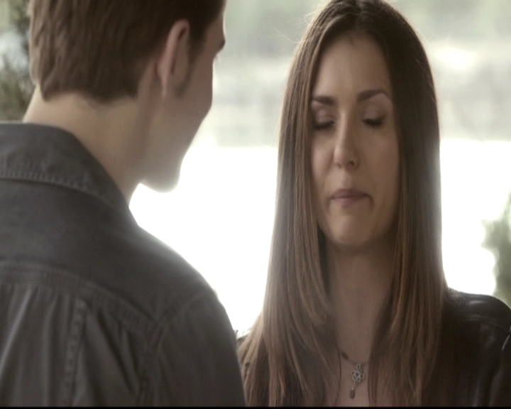 VampireDiariesWorld-dot-nl_6x22ImThinkingOfYouAllTheWhile1813.jpg