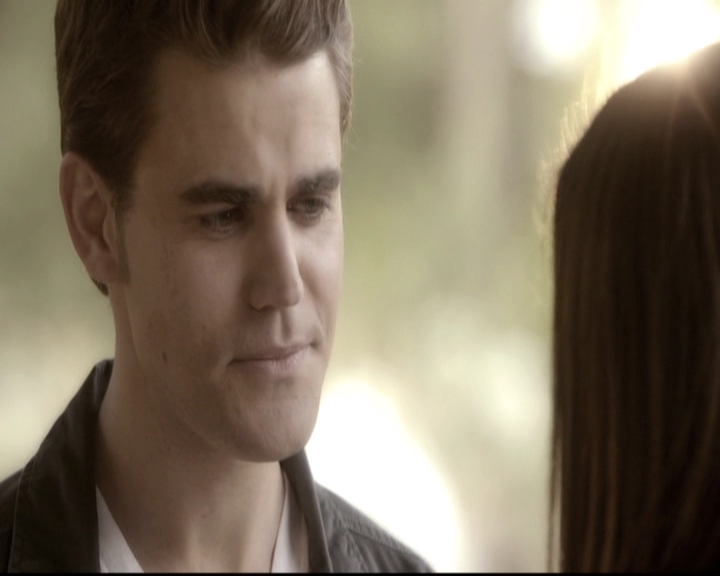 VampireDiariesWorld-dot-nl_6x22ImThinkingOfYouAllTheWhile1825.jpg