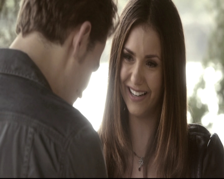 VampireDiariesWorld-dot-nl_6x22ImThinkingOfYouAllTheWhile1833.jpg