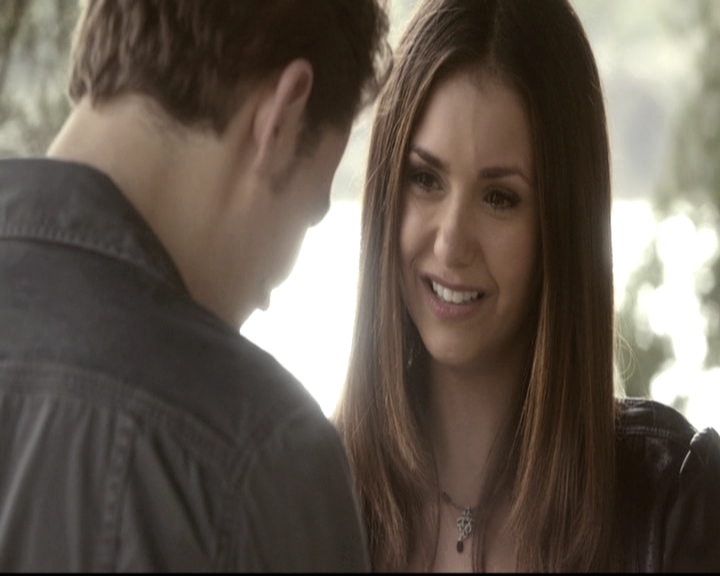 VampireDiariesWorld-dot-nl_6x22ImThinkingOfYouAllTheWhile1834.jpg