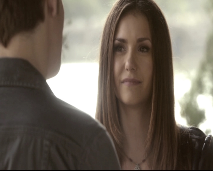 VampireDiariesWorld-dot-nl_6x22ImThinkingOfYouAllTheWhile1850.jpg