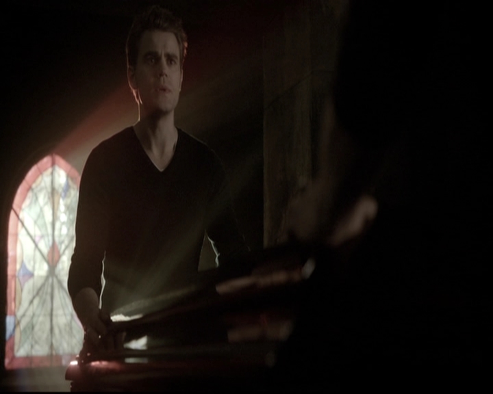 VampireDiariesWorld-dot-nl_6x22ImThinkingOfYouAllTheWhile1959.jpg