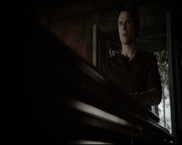 VampireDiariesWorld-dot-nl_6x22ImThinkingOfYouAllTheWhile1962.jpg