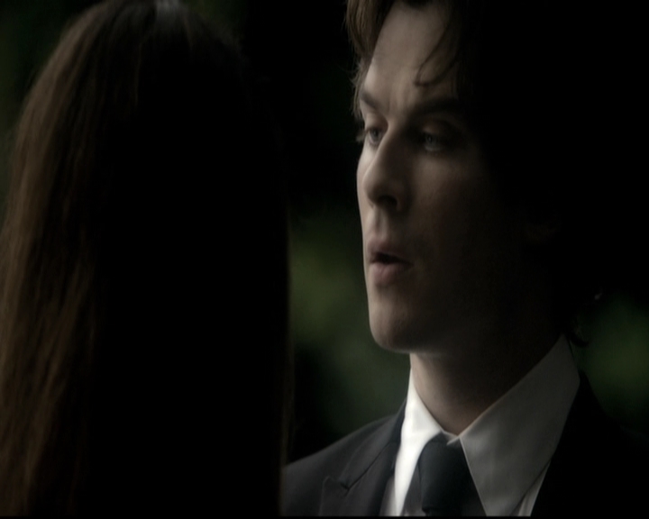 VampireDiariesWorld-dot-nl_6x22ImThinkingOfYouAllTheWhile2031.jpg