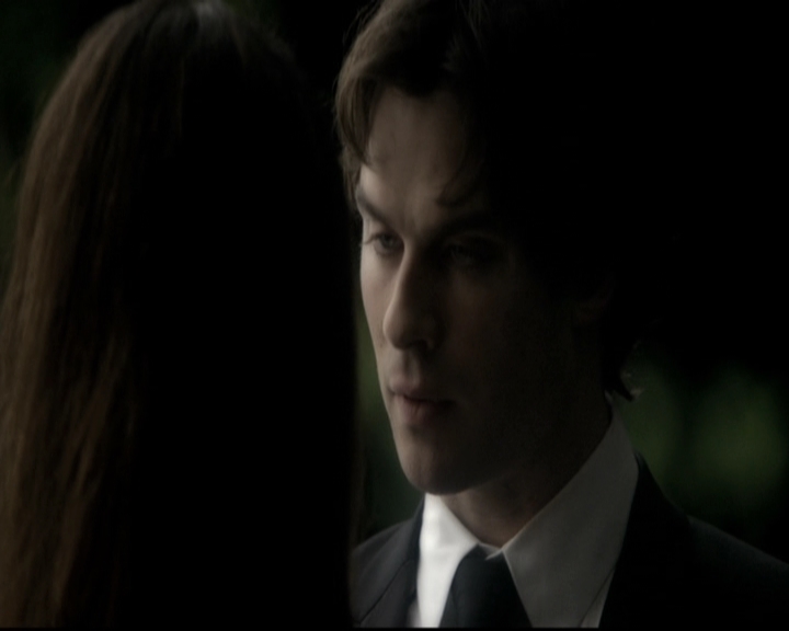 VampireDiariesWorld-dot-nl_6x22ImThinkingOfYouAllTheWhile2032.jpg