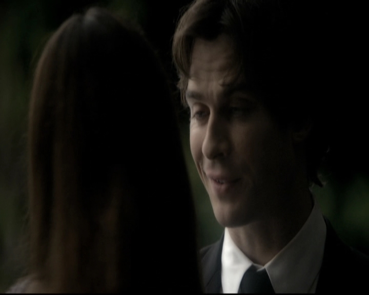 VampireDiariesWorld-dot-nl_6x22ImThinkingOfYouAllTheWhile2035.jpg