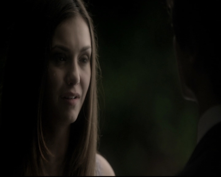 VampireDiariesWorld-dot-nl_6x22ImThinkingOfYouAllTheWhile2039.jpg