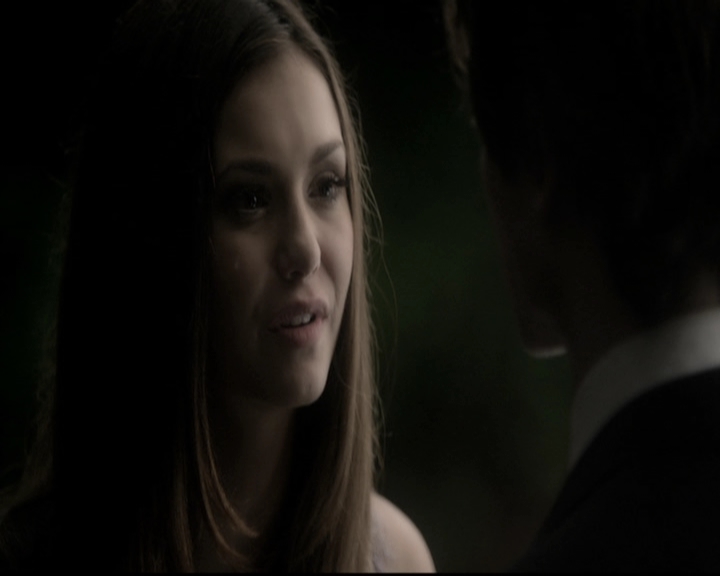 VampireDiariesWorld-dot-nl_6x22ImThinkingOfYouAllTheWhile2041.jpg