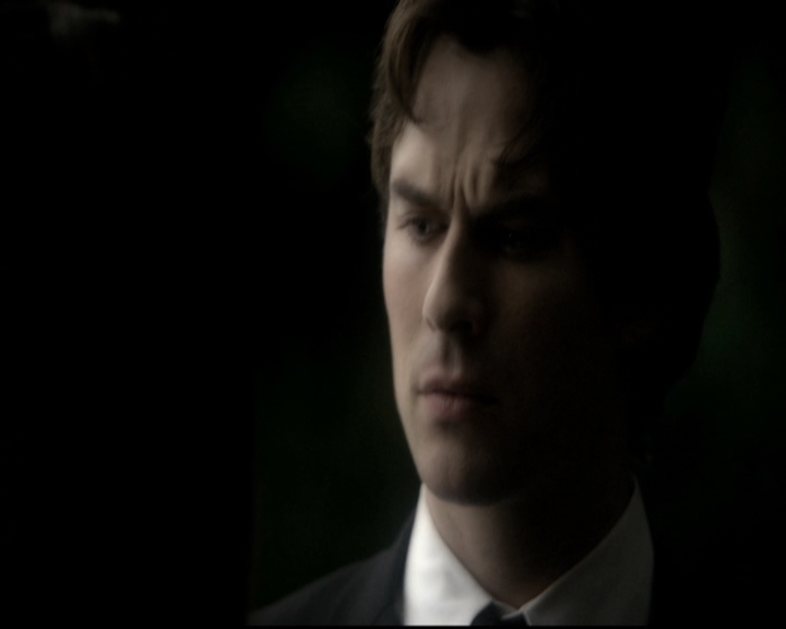 VampireDiariesWorld-dot-nl_6x22ImThinkingOfYouAllTheWhile2047.jpg