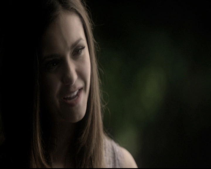 VampireDiariesWorld-dot-nl_6x22ImThinkingOfYouAllTheWhile2048.jpg