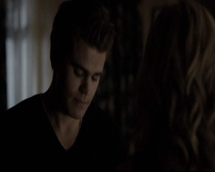 VampireDiariesWorld-dot-nl_6x22ImThinkingOfYouAllTheWhile2117.jpg