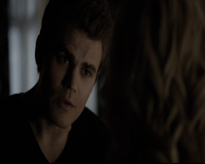 VampireDiariesWorld-dot-nl_6x22ImThinkingOfYouAllTheWhile2133.jpg