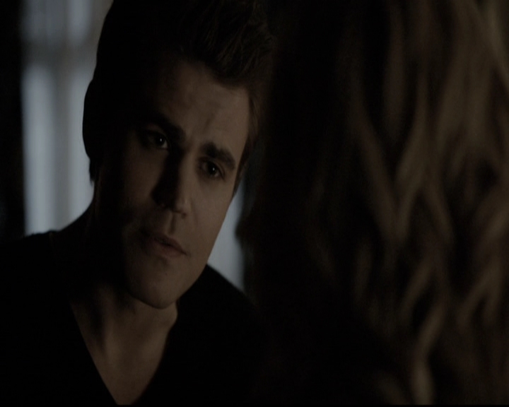 VampireDiariesWorld-dot-nl_6x22ImThinkingOfYouAllTheWhile2134.jpg