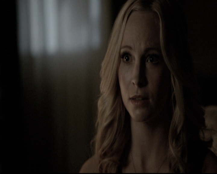 VampireDiariesWorld-dot-nl_6x22ImThinkingOfYouAllTheWhile2173.jpg