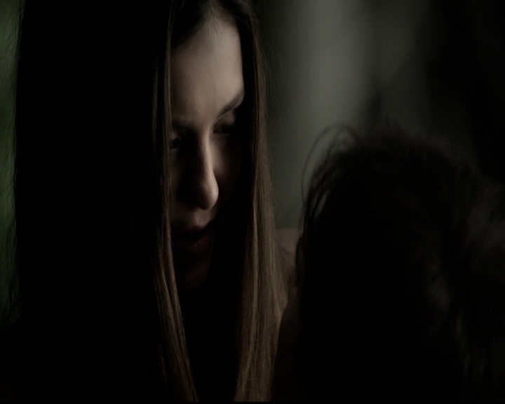 VampireDiariesWorld-dot-nl_6x22ImThinkingOfYouAllTheWhile2191.jpg