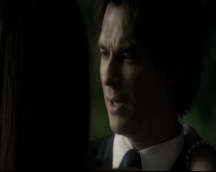 VampireDiariesWorld-dot-nl_6x22ImThinkingOfYouAllTheWhile2203.jpg