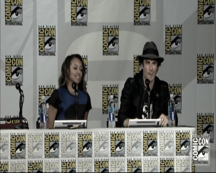 VampireDiariesWorld-dot-nl_S6TheVampireDiaires2014Comic-ConPanel0358.jpg