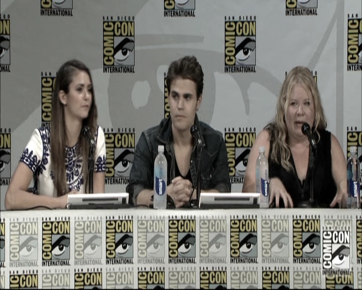 VampireDiariesWorld-dot-nl_S6TheVampireDiaires2014Comic-ConPanel0504.jpg