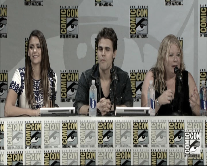 VampireDiariesWorld-dot-nl_S6TheVampireDiaires2014Comic-ConPanel0510.jpg