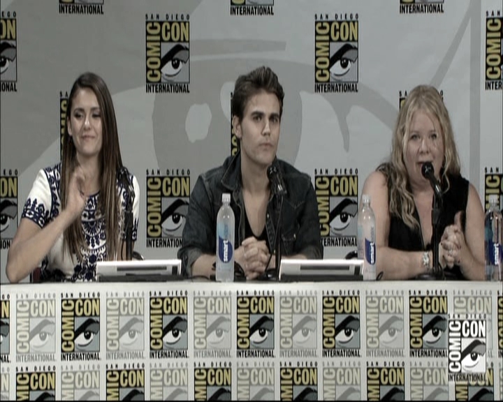 VampireDiariesWorld-dot-nl_S6TheVampireDiaires2014Comic-ConPanel0513.jpg