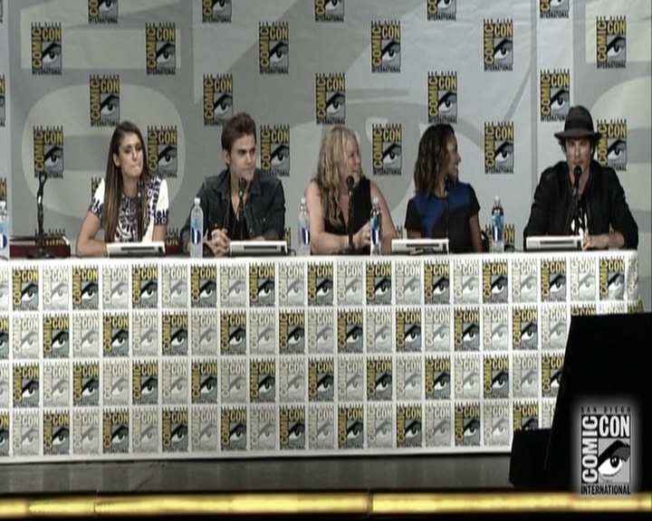 VampireDiariesWorld-dot-nl_S6TheVampireDiaires2014Comic-ConPanel0528.jpg