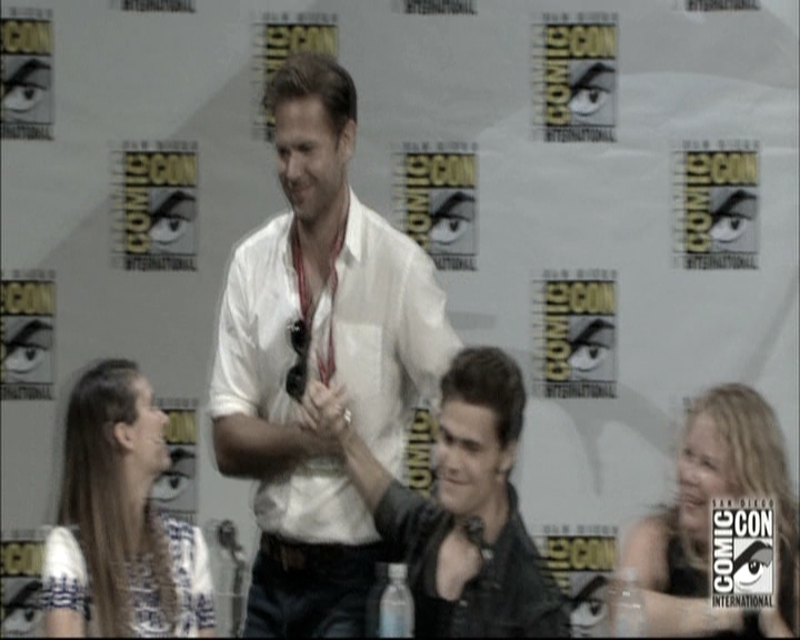 VampireDiariesWorld-dot-nl_S6TheVampireDiaires2014Comic-ConPanel0532.jpg