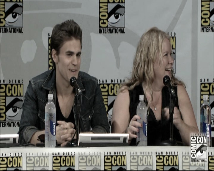 VampireDiariesWorld-dot-nl_S6TheVampireDiaires2014Comic-ConPanel0606.jpg