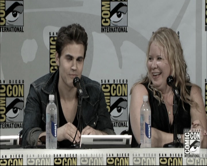 VampireDiariesWorld-dot-nl_S6TheVampireDiaires2014Comic-ConPanel0769.jpg