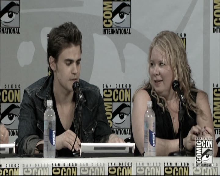 VampireDiariesWorld-dot-nl_S6TheVampireDiaires2014Comic-ConPanel0773.jpg