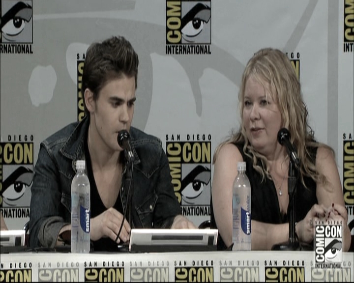 VampireDiariesWorld-dot-nl_S6TheVampireDiaires2014Comic-ConPanel0775.jpg