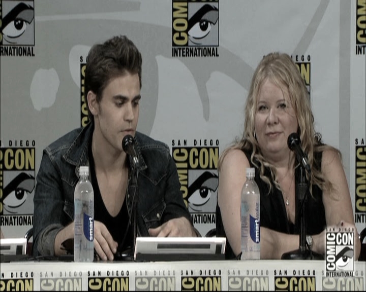 VampireDiariesWorld-dot-nl_S6TheVampireDiaires2014Comic-ConPanel0792.jpg