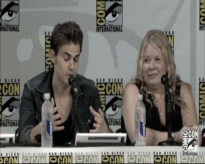 VampireDiariesWorld-dot-nl_S6TheVampireDiaires2014Comic-ConPanel0795.jpg