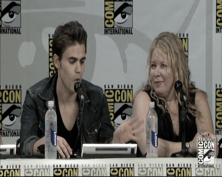 VampireDiariesWorld-dot-nl_S6TheVampireDiaires2014Comic-ConPanel0816.jpg