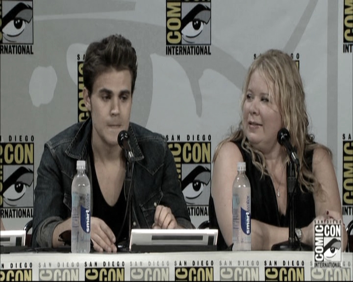 VampireDiariesWorld-dot-nl_S6TheVampireDiaires2014Comic-ConPanel0828.jpg