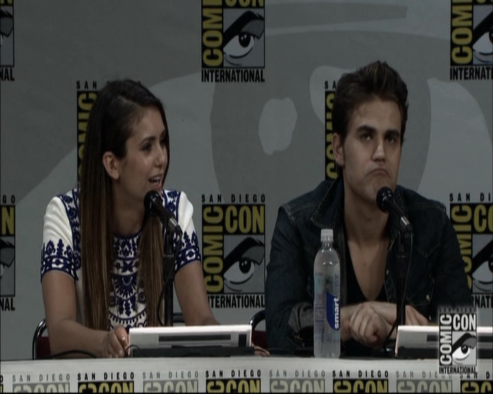 VampireDiariesWorld-dot-nl_S6TheVampireDiaires2014Comic-ConPanel0980.jpg