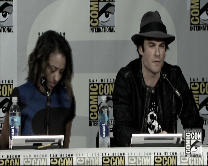 VampireDiariesWorld-dot-nl_S6TheVampireDiaires2014Comic-ConPanel1017.jpg